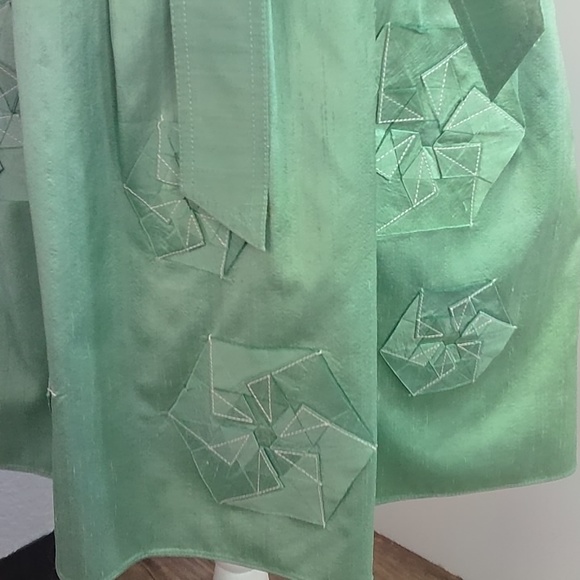 Kay Unger New York Women's 100% Silk Dress Perfect for Spring Size 4 - Picture 6 of 13